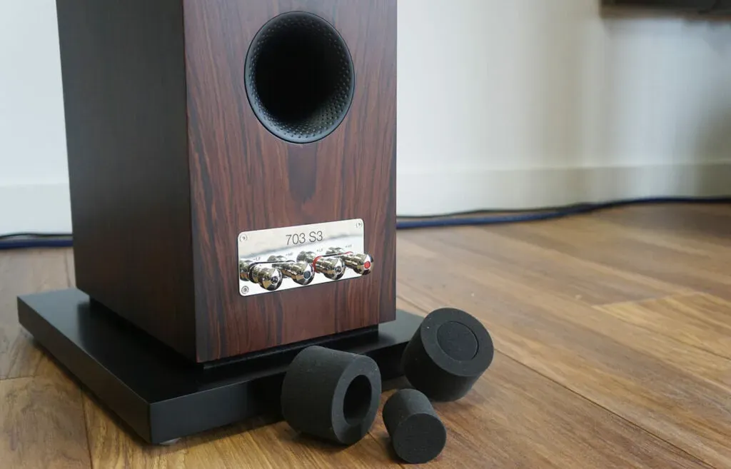 Bowers & Wilkins 703 S3, bass port detail at Toma Audio