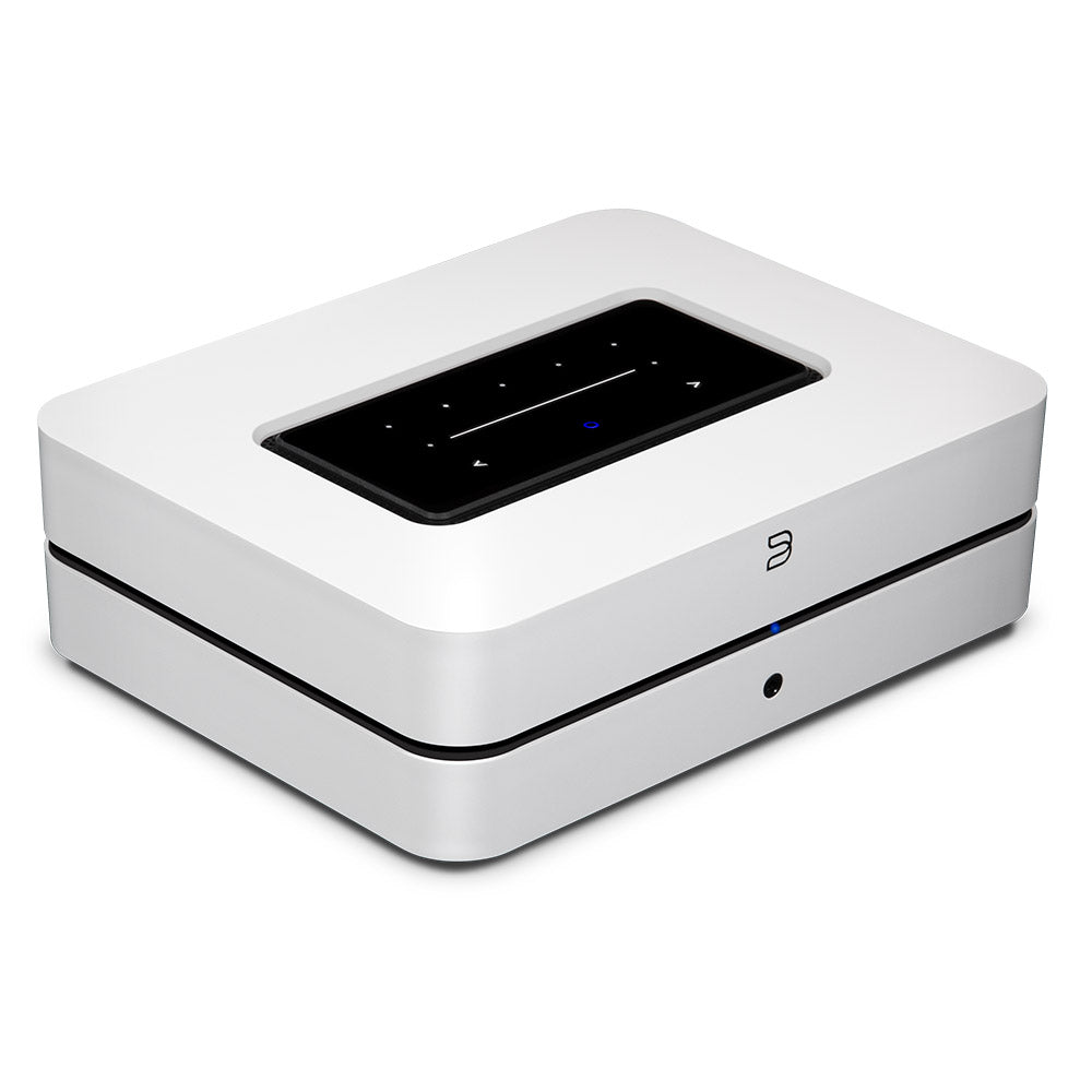 Bluesound Powernode white 3/4 front top view