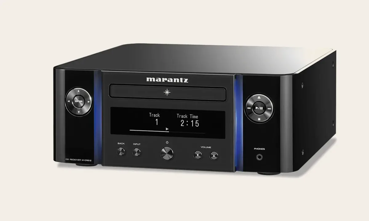 Marantz M-CR612, three-quarter view at Toma Audio
