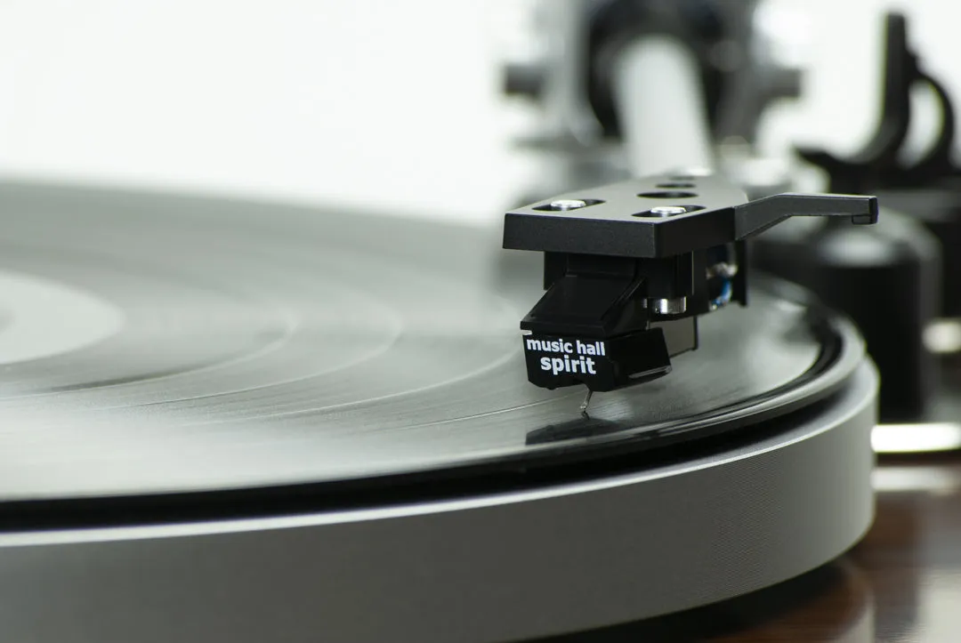 Music Hall Classic Semi-Automatic Turntable - [LP Phono], room detail at Toma Audio