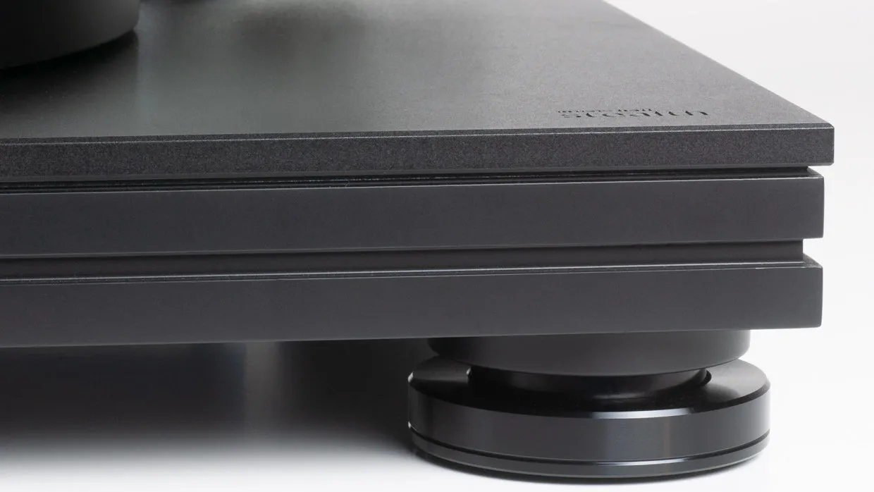 Music Hall stealth Semi-Automatic Direct-Drive Turntable - [LP], logo detail at Toma Audio