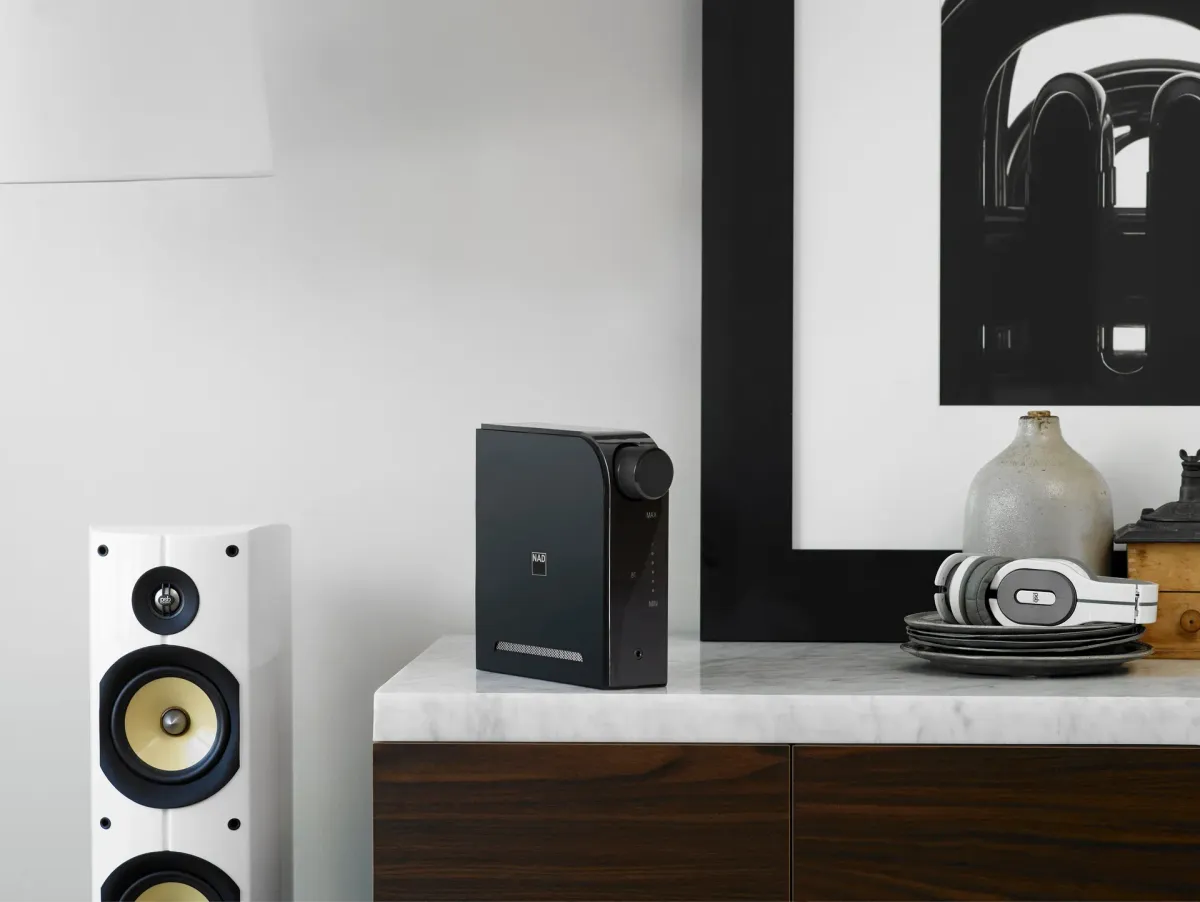 NAD D 3020 v2 - [2x30W DAC Phono] headphone view at Toma Audio